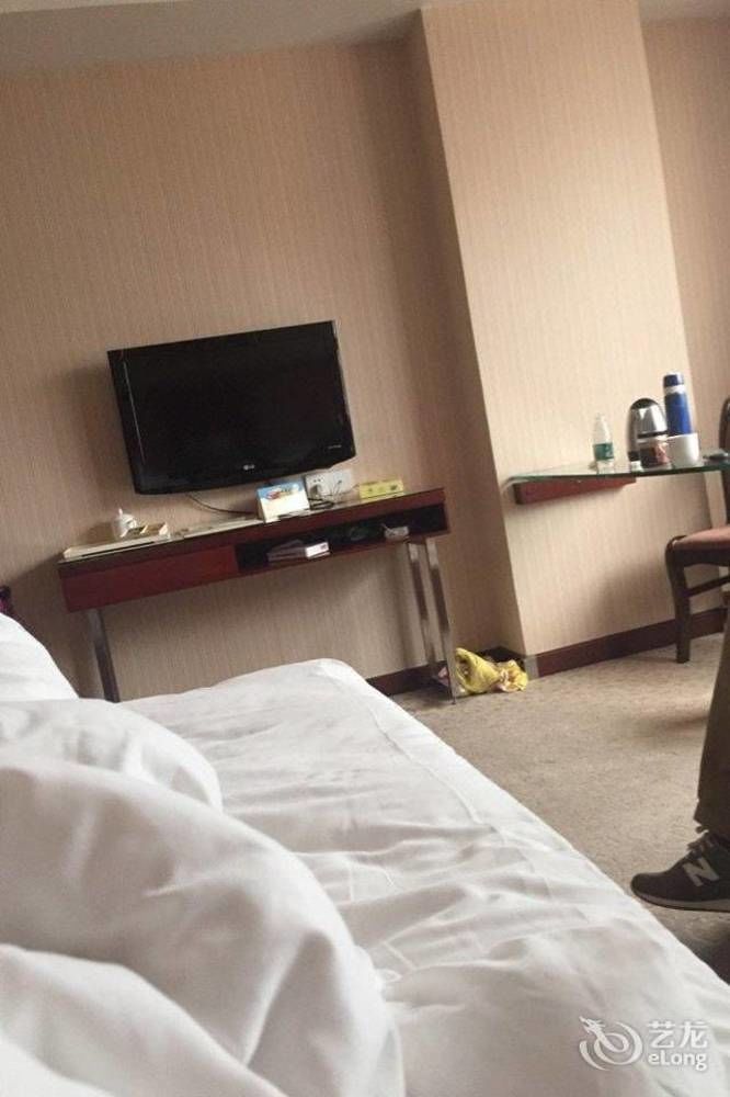 Vienna Hotel Qingyuan Lianjiang Road Kültér fotó